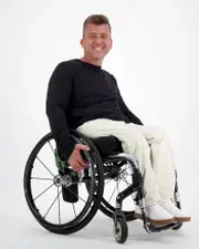 Men's Adaptive Leaf Back T-Shirt - Long Sleeve Wheelchair-Friendly Top with Easy-Wear Design