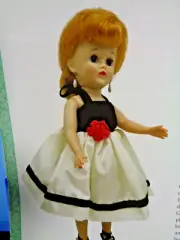 7p Vogue Jill Doll History Article / 50's Ladies of Fashion / Stone