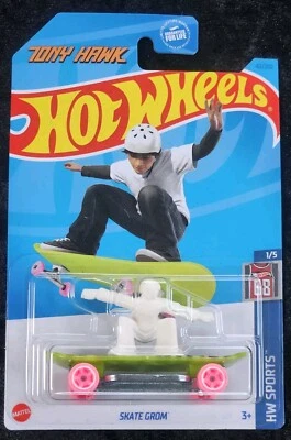 Hot Wheels Tony Hawk Skate Grom White Green 1/5 HW Sports 2023 42/250 Skateboard
