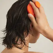 STRAAND Exfoliating Scalp Brush