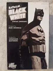 Batman Black and White Statue Mike Mignola 1st Edition SEALED