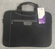 Targus TSS932 Black 14" Slipskin Sleeve with Hideaway Handles NWT