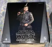 Cassian Andor Rogue One : A Star Wars Story Mini Bust ####/2000 New Gentle Giant
