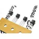 1個 - TOSHIBA SF0R5D43 THYRISTORS SCR TO-92