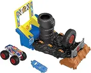 Hot Wheels Monster Trucks Arena World: Entry Challenge - Race Ace's Tire Smash Race