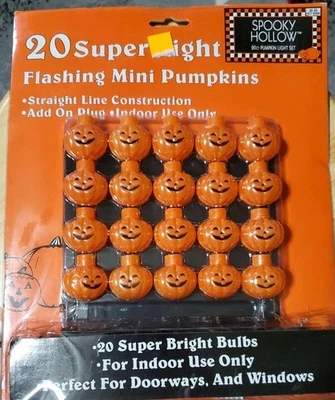 Vintage 1999 Spooky Hollow 20 Super Light Flashing Mini Pumpkins Jack O'Lantern