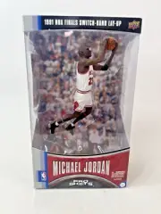Upper Deck Pro Shots Michael Jordan 1991 NBA Finals Switch Hand Lay Up Figure