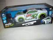 R/C Express Lane Radio Control Vehicle. Green/White. Maisto Tech. New