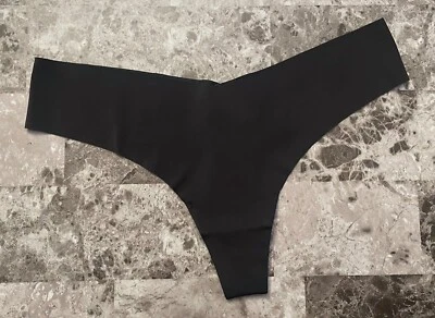 NWT AERIE AMERICAN EAGLE MEDIUM BLACK RAW EDGE NO SHOW THIN THONG PANTIES
