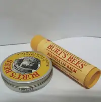 在飛比找Yahoo!奇摩拍賣優惠-burt's bees 護唇膏4.25g,只剩右邊