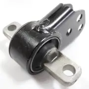 FRONT DIFFERENTIAL BUSHING FOR JEEP COMMANDER 05-10 GRAND CHEROKEE 05-10 (for: Jeep)