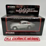Corgi 04302 James Bond 007 "Tomorrow Never Dies" Aston Martin DB5 1:36