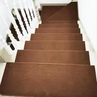 在飛比找ETMall東森購物網優惠-純色樓梯踏步墊實木樓梯墊免膠自粘樓梯地毯臺階貼樓家用樓梯墊
