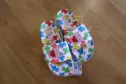 NWT BOYS GIRLS CHAMPION SZ 2 SLIDES CANDY LAND