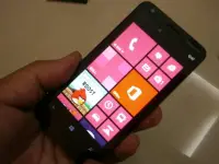 在飛比找Yahoo!奇摩拍賣優惠-全新手機 nokia lumia 620 3G