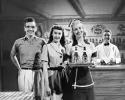11x14 Print: Mabel Black Label Beer 2