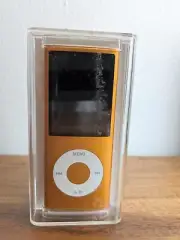 Apple iPod nano 4th Generation Orange (8 GB)