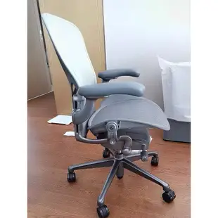 代購服務 Herman Miller Aeron 2.0版 全功能 帶前傾 二代人體工學椅 辦公椅 電腦椅 可面交