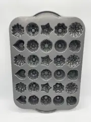 Nordic Ware Candy Mold Pan Baking Tea Cake Chocolate 30 Cast Aluminum NEW Bundt