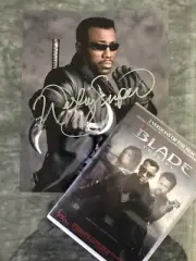 Wesley Snipes Signed Blade Trinity 8x10 Photo With COA And DVD