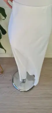 Decjuba Marilyn Midi Skirt Ivory RRP $89.95 BNWT Size M