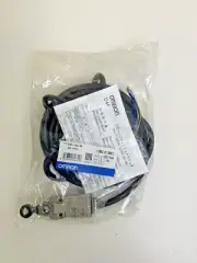 NEW Omron Small Safety Limit Switch D4F-220-3D Roller Lever