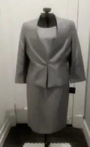 Kasper Silver Women’s Two Piece Semi-Formal Suit- New-Size 8P