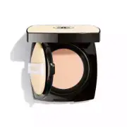 CHANEL LES BEIGES Healthy Glow Gel Touch Cushion Foundation SPF 30/PA+++ (BR22)