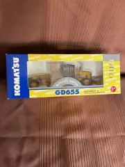 GD655 Komatsu Motor Grader First Gear 50-3062 Scale 1:50