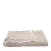 Matouk Savannah Gardens Tablecloth, 68 x 108 Oblong