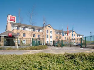 宜必思加的夫門飯店 - 國際商業園店ibis Cardiff Gate - International Business Park