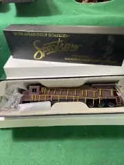 HO Bachmann Spectrum #85001 GE-DASH 8-40C Diesel Locomotive N I B (HO104524)