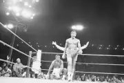 Joe Frazier And George Foreman In Boxing Ring 1980 Old Boxing Photo