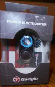 NIB-GADGIN PREMIUM SELFIE REMOTE CONTROL CAMERA SHUTTER WIRELESS CLICKER PHOTOS