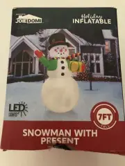 Joiedomi 7 Foot Holiday Snowman Present Inflatable light up yard decor NEW | D1