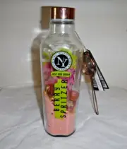 BERRY SPRITZER ~~NY Cocktail Infusion MixerJust Add VODKA w/ Strainer NEW