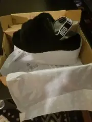UGG Fluff Yeah Slide Size 4 KIDS