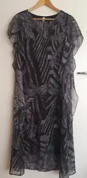 AO Run Dress Black Grey Size Large Flowy Maxi Patterned