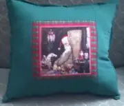 COUNTRY COTTAGE CHRISTMAS HOLIDAY OLD TIME SLEEPING SANTA & TOYS PLAID PILLOW