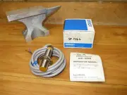 Omron TL-XP5 *NEW* Proximity Switch Sensor **USA SHIP**