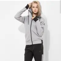 在飛比找蝦皮購物優惠-adidas女生外套（二手）