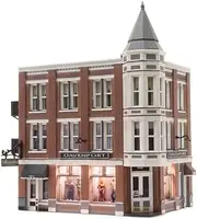 HO Built-Up Davenport Department Store