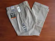 NEW MEN'S DOCKERS IRON FREE CLASSIC FIT PLEATED KHAKI BEIGE DRESS PANTS NWT $72