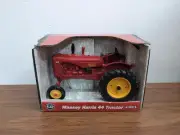 1/16 Ertl Farm Toy Massey Harris 44 Tractor Wide Front