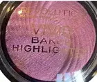 Revolution-Vivid Baked Highlighter Rose Gold Lights Highlighter #68