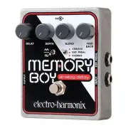 electro-harmonix Memory Boy Analog Delay.