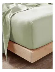 [Linen House] Nimes Fitted Sheet in Wasabi