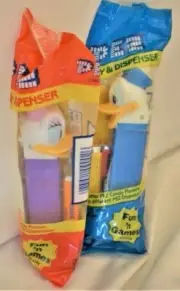 DONALD DUCK AND DAISY DISNEY PEZ SET FACTORY PACKAGED