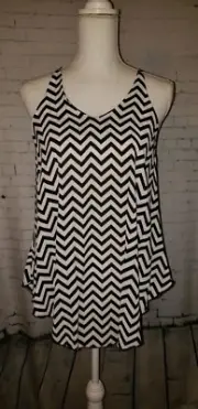 Womens Tyche Black & White Chevron Tank Top Small Flowy NEW