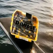 24 Tips Dewalt 1" Mixed With Plastic Case. Ph3,Ph2,T30,T25,T20,SQ2,SQ1,SQ3
